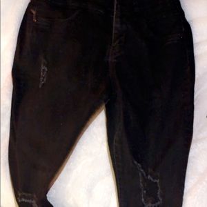 High waist ripped jeans